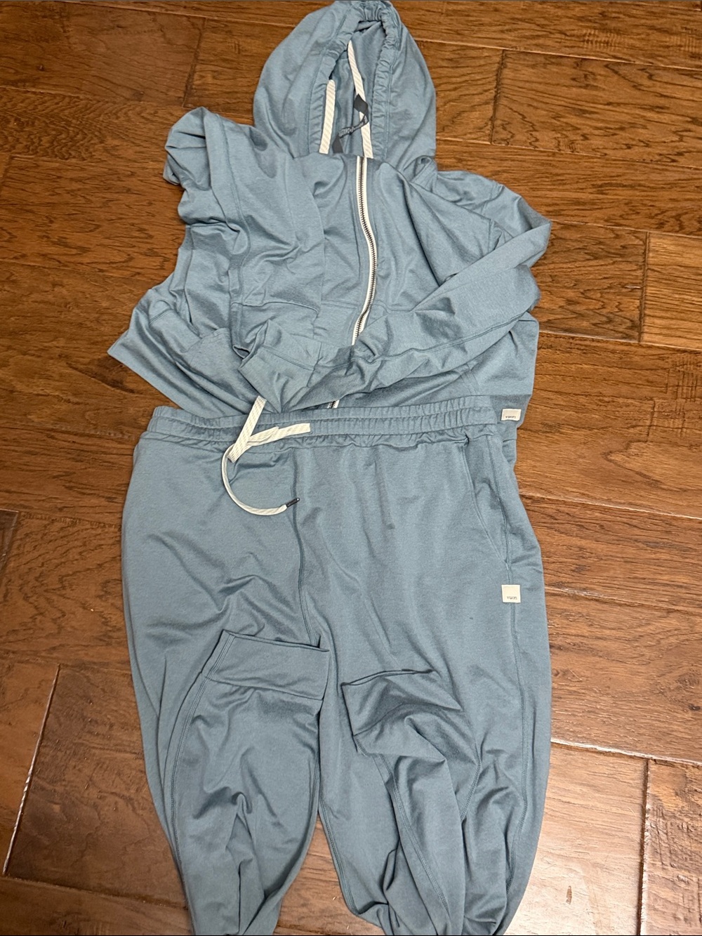 Vuori women’s performance hoodie and joggers